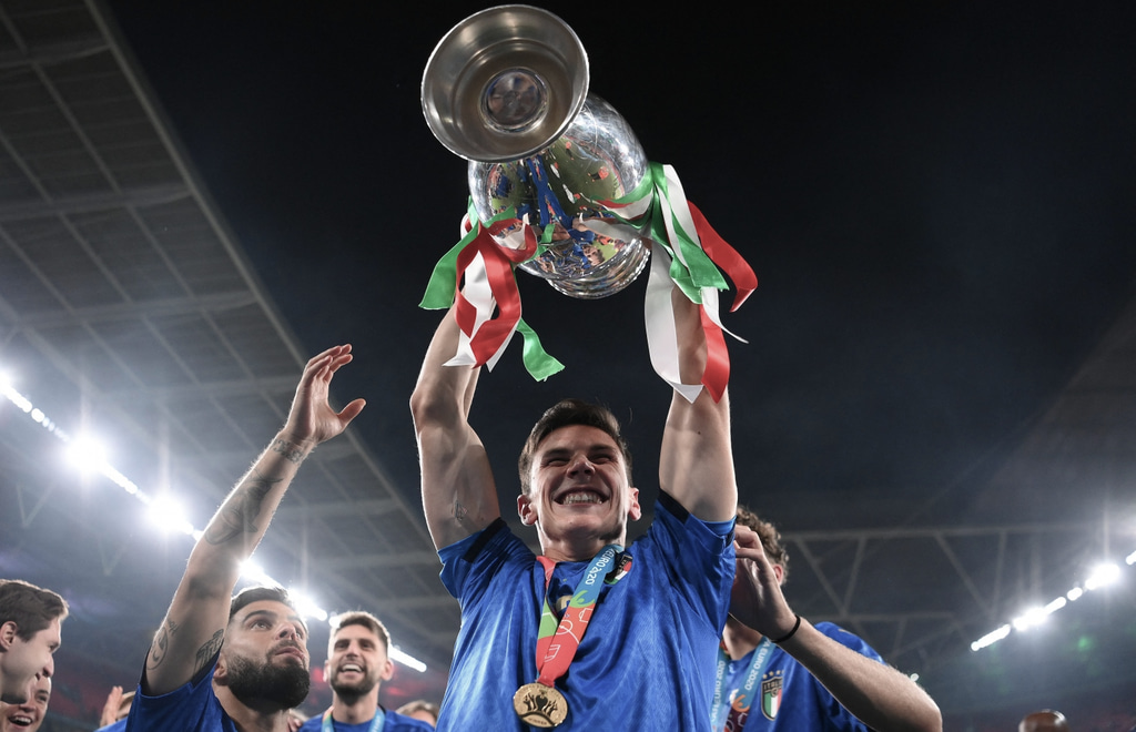 ޔޫރޯ 2020ގެ ޗެމްޕިއަންކަން އިޓަލީ ހޯދުން