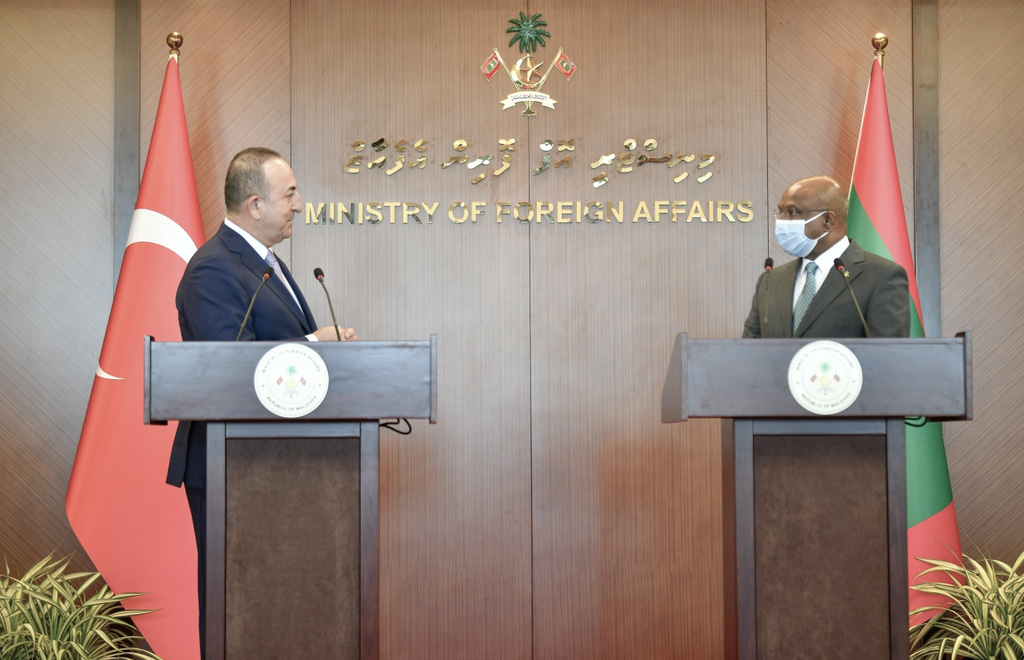 ތުރުކީގެ ފޮރިން މިނިސްޓަރު ރާއްޖޭގައި