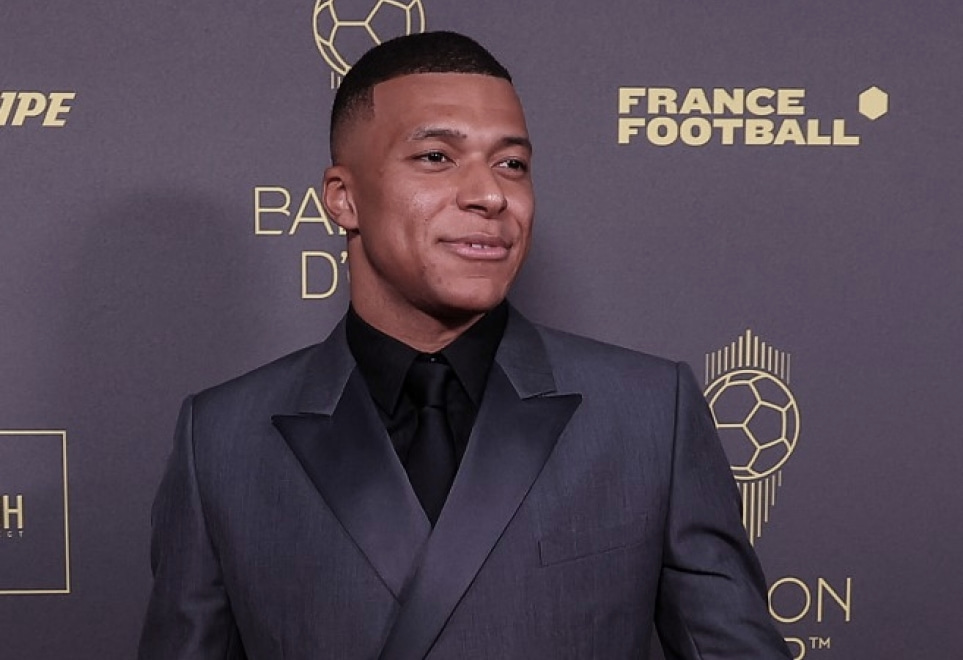 ބެލޮންޑިއޯ 2023 އެވޯޑް ހަފްލާ