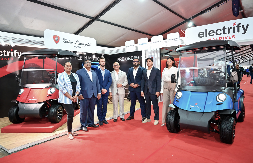 ލެމްބޯގިނީ ގޮލްފް ކާޓް ރާއްޖެއަށް ތައާރަފްކުރުން