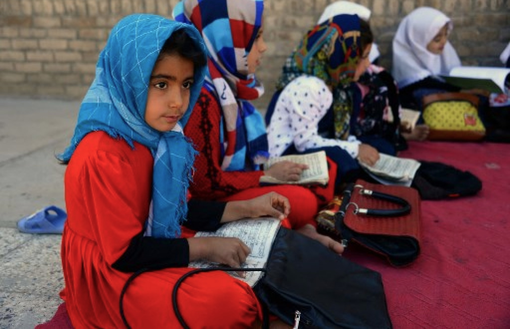 ދުނިޔޭގެ އެކި ހިސާބުތަކުގައި ރޯދަވީއްލުން