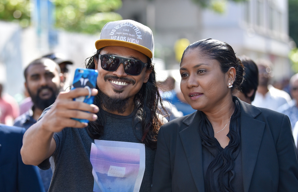 ބޮޑު ނިންމުމުގެ ބައެއް މަންޒަރުތައް