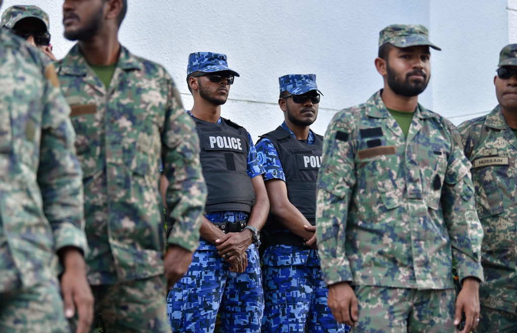 ބޮޑު ނިންމުމުގެ ބައެއް މަންޒަރުތައް