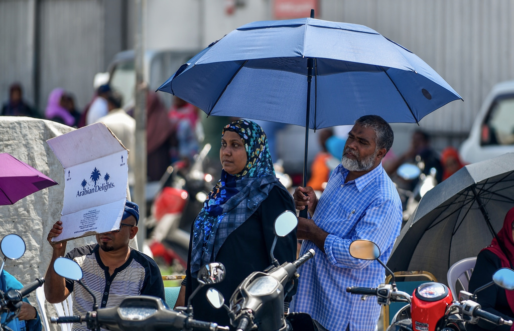 ފްލެޓް ލިބުނު ކަމުގެ ލިޔުން ނުލިބިގެން މުޒާހަރާގައި