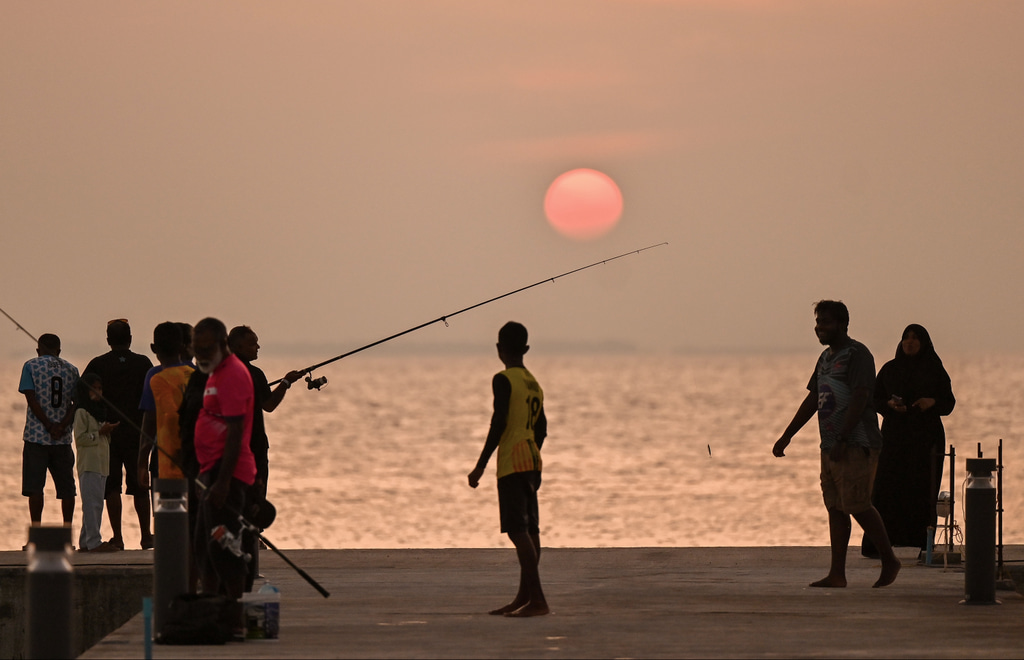 މަނަދޫގެ އެންމެންގެ އުފާވެރިކަމާ ގުޅިފައިވާ "ނާމަގު" ޖެޓީ: