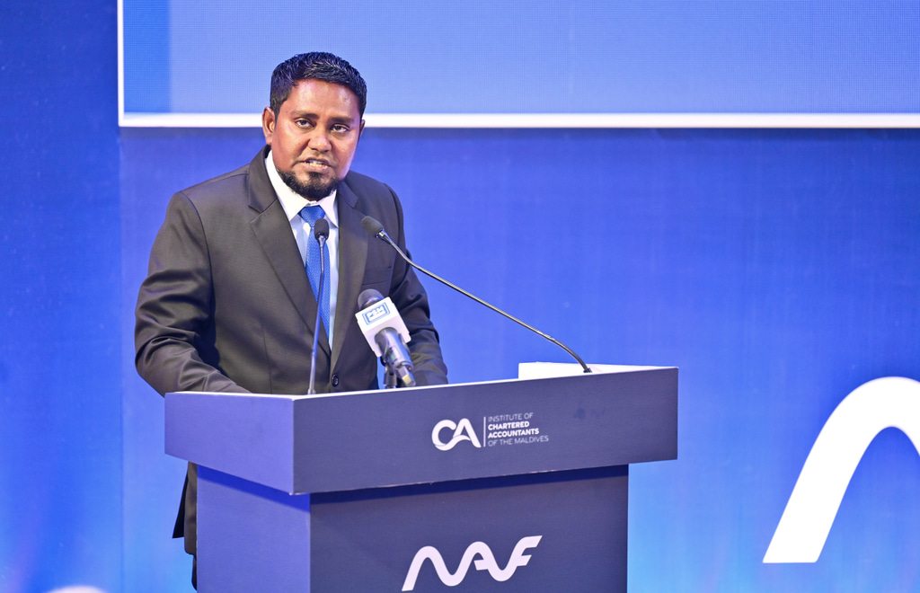 އެކައުންޓެންޓުންގެ ފޯރަމް ފެށުން