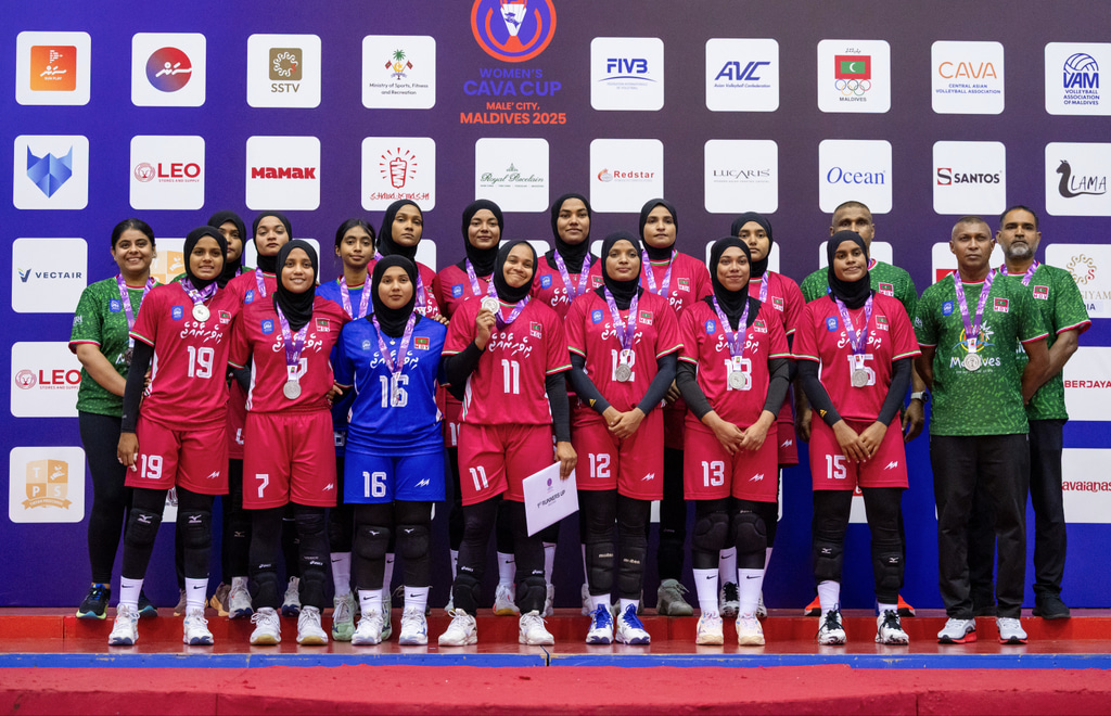 ކާވާ ކަޕްގެ ޗެމްޕިއަންކަން ކިރިގިސްތާނުން ހޯދުން