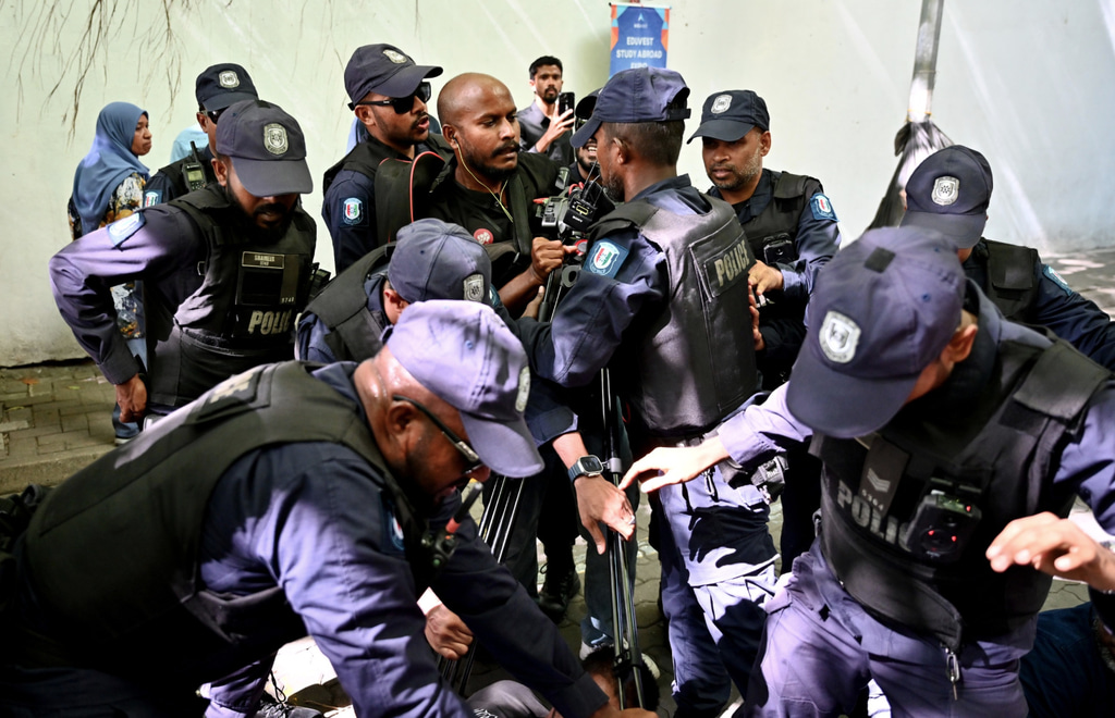 "މިހާރު" ގެ ފޮޓޯތަކުން 2025 ގެ އުސްއަލިތައް