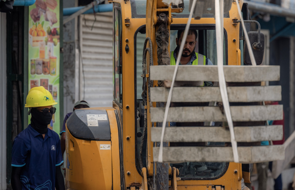 ބާޒާރުމަތީގެ މަގު ފުޅާކުރުމުގެ މަސައްކަތް