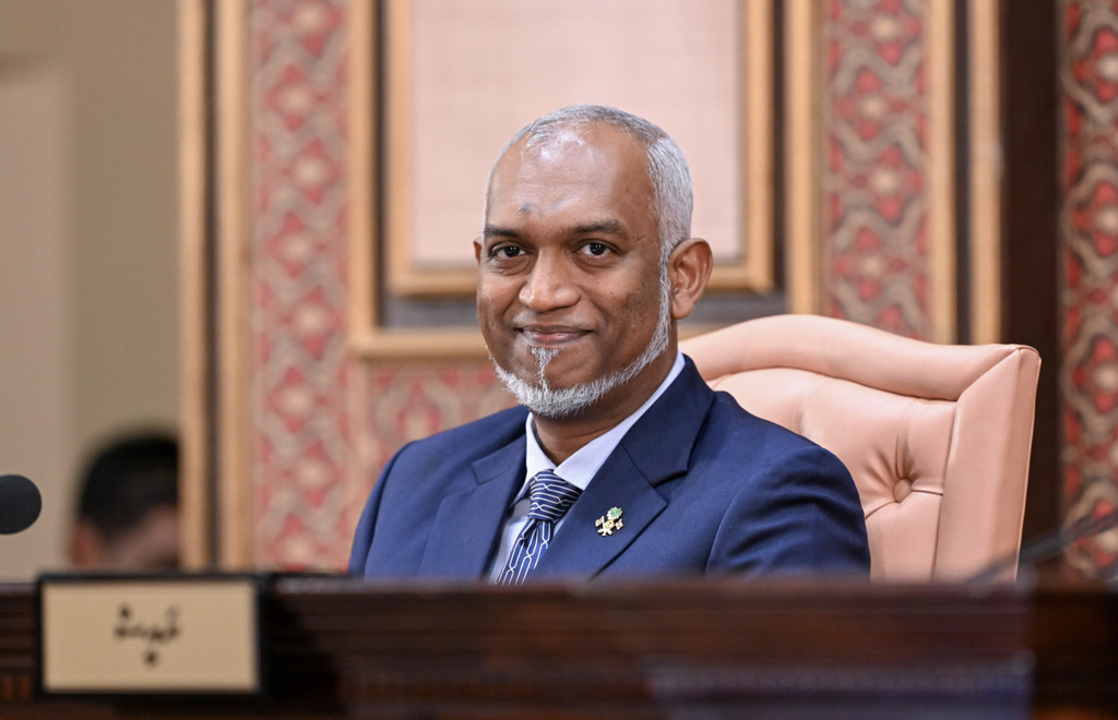 ރައްޔިތުންގެ މަޖިލިސް ހުޅުވުމާއި ރިޔާސީ ބަޔާން އިއްވުން