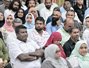 ރައީސް، މައްޗަންގޮޅި ރައްޔިތުންނާ ބައްދަލުކުރެއްވުން