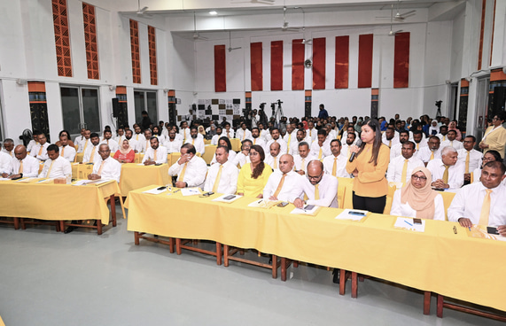 ތުޅާދޫ ފްލެޓުތަކަށް މިނިސްޓްރީން ހުޅުވާލުން ގާނޫނާހިލާފު