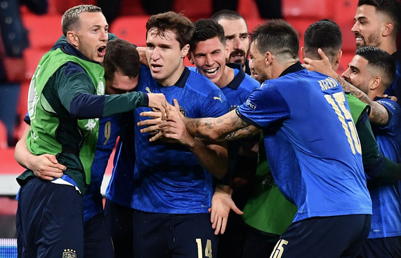 އޮސްޓްރިއާ ބަލިކޮށް އިޓަލީ ކުއާޓާއަށް