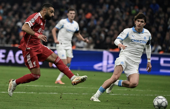 ސަލާހު އެނބުރި އައި މެޗުން ސްލޮޓަށް ބޮޑު ހިތްހަމަޖެހުމެއް