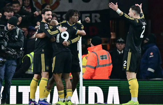 ކެރިކާ އެކު ޔުނައިޓެޑުން ޕްރިމިއާ ލީގު ގުޑުވާލައިފި