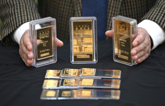 ރަނުގެ އަގު ފުރަތަމަ ފަހަރަށް 5،000 ޑޮލަރަށް ވުރެ މަތީގައި