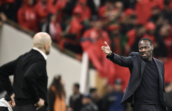 އެފްކޮން ފައިނަލާ ގުޅިގެން ޑިސިޕްލިނަރީ ފިޔަވަޅުތަކެއް