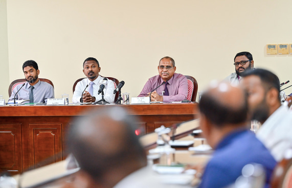 ރިފަރެންޑަމް ބޭއްވޭނީ ފެބްރުއަރީ 18 އަށް ބިލް ނިންމައިގެން