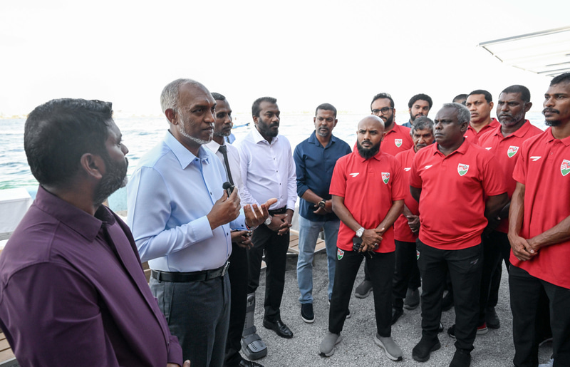 ގައުމީ ޓީމުތަކުގެ ކުޅުންތެރިންނާއި އޮފިޝަލުންނަށް ހެލްތު އިންޝުއަރެންސް ދޭން ފަށައިފި