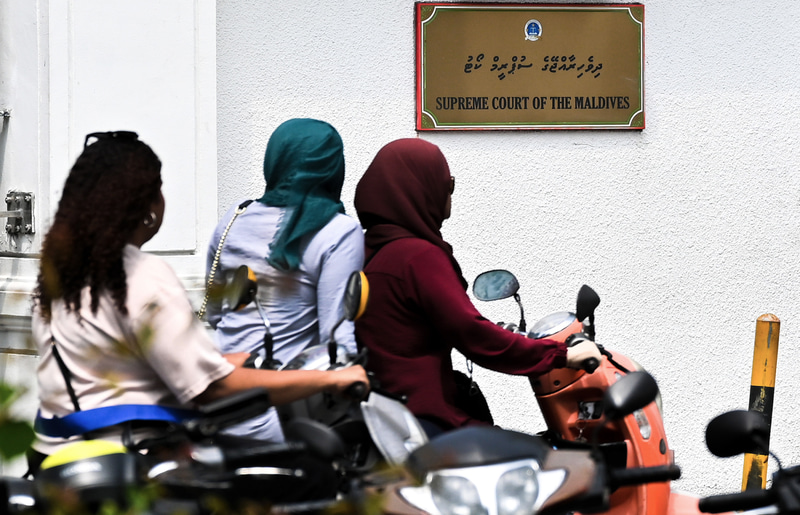 ރެޖިސްޓްރާ އާއި ފަނޑިޔާރުގެ އިން ފުށުއަރާ ކަމުގެ ސުވާލު